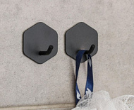 Крючки самоклеящиеся Stölz «Классика», 2 шт., шестиугольник, 5×4.5×3 см, чёрные