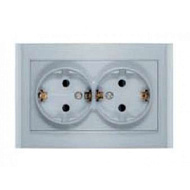 1062153 Розетка 2-м СП Бриллиант защ. шторки с заземл. серебр. UNIVersal 7949797