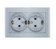 1062154 Розетка 2-м СП Бриллиант с заземл. серебр. UNIVersal 7949780