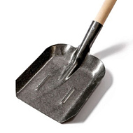 Лопата совковая с ребрами жесткости в порошковой окраске с черенком высшего сорта и ручкой