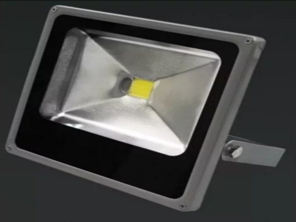 Прожектор светодиодный КОСМОС 50w 6500K 4000Лм ip65 k pr5 led50