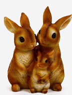 Садовая фигура из полистоуна «Семья зайцев», 26×17×13 см