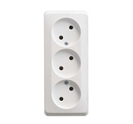 Розетка 3-м ОП Этюд 16А IP20 без заземл. без защ. шторок бел. SchE PA16-009B, 401795